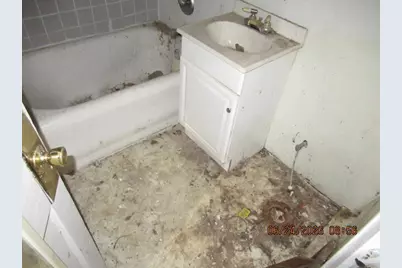 5916 W Dixon St #5918, Milwaukee, WI 53214 - Photo 13