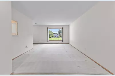 13400 W Sunny View Dr, New Berlin, WI 53151 - Photo 11