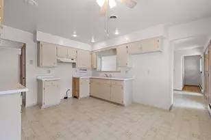 13400 W Sunny View Dr, New Berlin, WI 53151 - Photo 17
