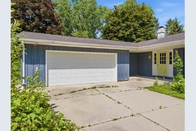W6333  Burkshire Ln, Plymouth, WI 53073 - Photo 39