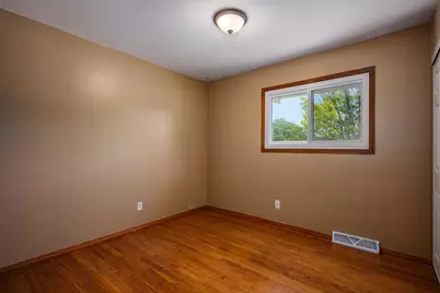 8026  50th Ave, Kenosha, WI 53142 - Photo 15
