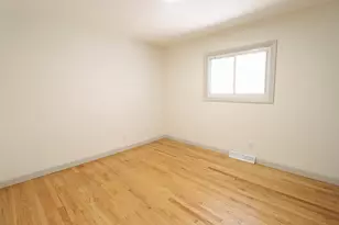 6520 N 56th St, Milwaukee, WI 53223 - Photo 11