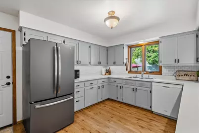 1630  11th Ave, Grafton, WI 53024 - Photo 9