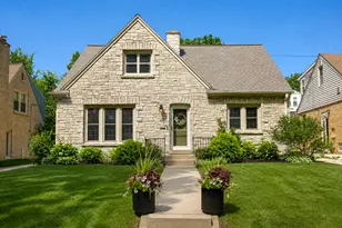 125 N 85th St, Wauwatosa, WI 53226 - Photo 1