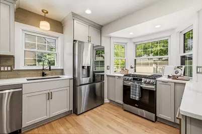 125 N 85th St, Wauwatosa, WI 53226 - Photo 5