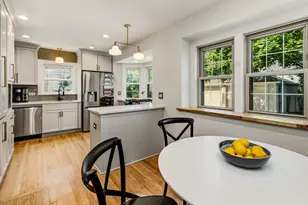 125 N 85th St, Wauwatosa, WI 53226 - Photo 7