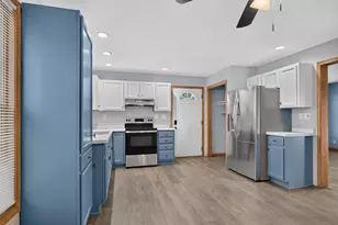 4230 N 45th Pl, Milwaukee, WI 53216 - Photo 3