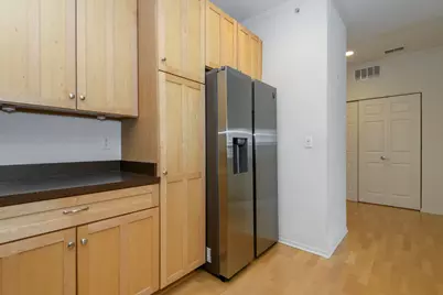 3872 S Lake Dr #101, Saint Francis, WI 53235 - Photo 11