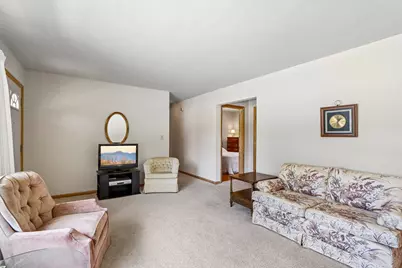 601  Western Ave, Waukesha, WI 53188 - Photo 5
