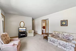 601 Western Ave, Waukesha, WI 53188 - Photo 5