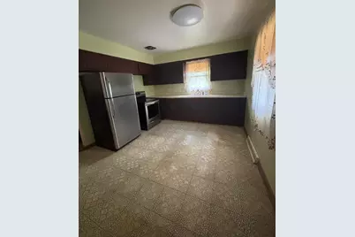 2049 N 115th St, Wauwatosa, WI 53226 - Photo 3