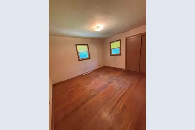 2049 N 115th St, Wauwatosa, WI 53226 - Photo 5