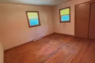 2049 N 115th St, Wauwatosa, WI 53226 - Photo 5