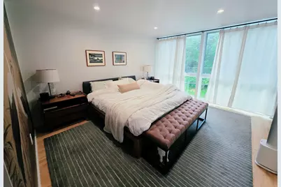 6022 N Sunny Point Rd, Milwaukee, WI 53209 - Photo 11