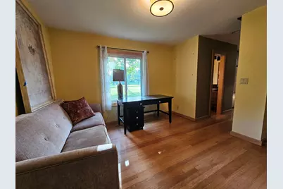 2127 N Crestview Ct, Wauwatosa, WI 53226 - Photo 33