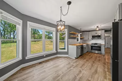 125  Potawatomi Rd, Williams Bay, WI 53191 - Photo 5