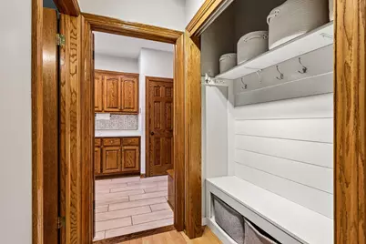 W288N3341  Lost Creek Ct, Delafield, WI 53072 - Photo 57