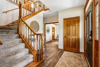 W288N3341  Lost Creek Ct, Delafield, WI 53072 - Photo 9