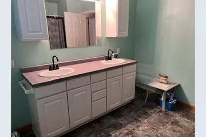 2504 S 8 St, Manitowoc, WI 54220 - Photo 21
