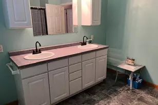 2504 S 8th St, Manitowoc, WI 54220 - Photo 19