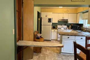 2504 S 8th St, Manitowoc, WI 54220 - Photo 9