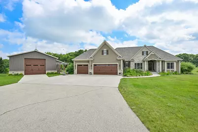 S106W36642  Saddle Ridge Dr, Eagle, WI 53119 - Photo 11