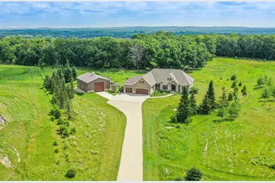 S106W36642  Saddle Ridge Dr, Eagle, WI 53119 - Photo 1
