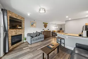 111 Center St, Lake Geneva, WI 53147 - Photo 11