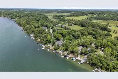 5831 S Hacker Dr, West Bend, WI 53095 - Photo 17