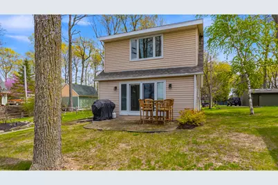 5831 S Hacker Dr, West Bend, WI 53095 - Photo 7