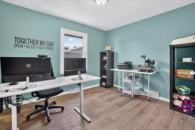 1447  Warwick Way, Racine, WI 53406 - Photo 17