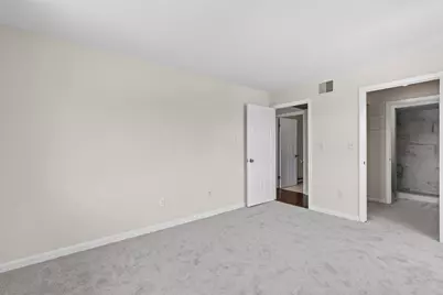 10364 W Whitnall Edge Ct #202, Franklin, WI 53132 - Photo 15