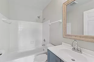 10364 W Whitnall Edge Ct, Franklin, WI 53132 - Photo 13