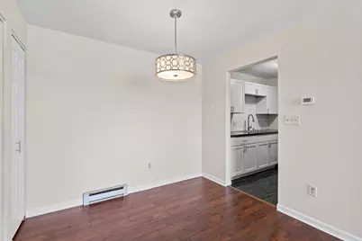 10364 W Whitnall Edge Ct #202, Franklin, WI 53132 - Photo 7