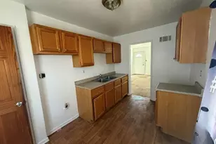 5003 N 37th St, Milwaukee, WI 53209 - Photo 3