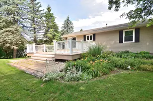 2005 Harris Highland Dr, Waukesha, WI 53188 - Photo 35