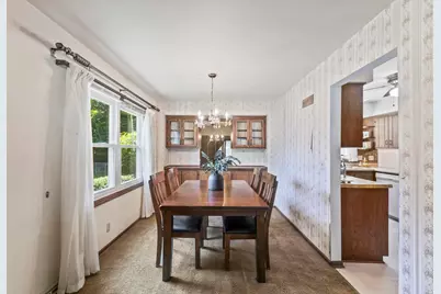 N76W14597  North Point Dr, Menomonee Falls, WI 53051 - Photo 13