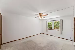 N76W14597 Northpoint Dr, Menomonee Falls, WI 53051 - Photo 21