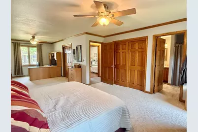 1035  Laager Ln, Oshkosh, WI 54902 - Photo 31