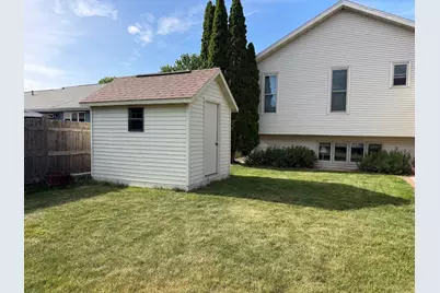 1035  Laager Ln, Oshkosh, WI 54902 - Photo 45