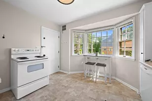 6533 W Center St, Wauwatosa, WI 53210 - Photo 5