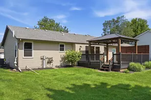 420 Wagner Dr, Clinton, WI 53525 - Photo 37