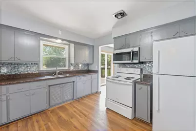 11801 W Appleton Ave, Milwaukee, WI 53224 - Photo 7