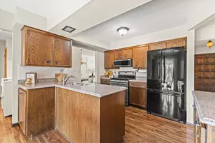 S93W22525 Henneberry Ave, Vernon, WI 53103 - Photo 11
