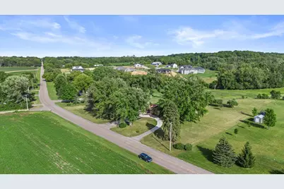 S93W22525  Henneberry Ave, Vernon, WI 53103 - Photo 35