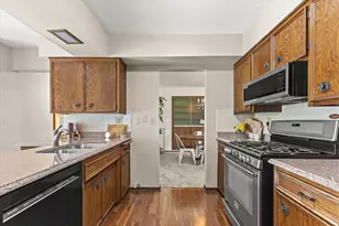 S93W22525 Henneberry Ave, Vernon, WI 53103 - Photo 15