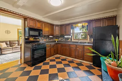 311 N 110th St, Wauwatosa, WI 53226 - Photo 5