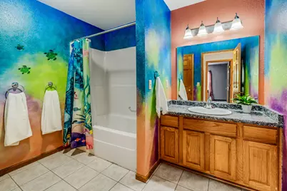 3822 S Centennial Cir, Milwaukee, WI 53221 - Photo 17