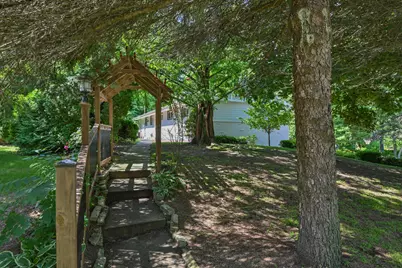 795 W Monrovia Ave, Glendale, WI 53217 - Photo 29