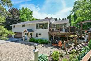 795 W Monrovia Ave, Glendale, WI 53217 - Photo 3